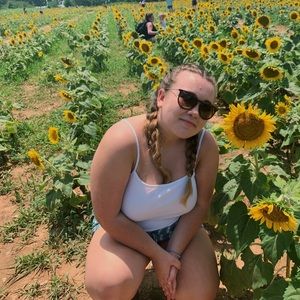 Meet your Posher, Mandy